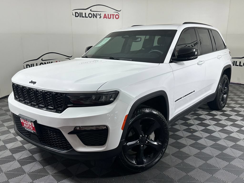 Used 2023 Jeep Grand Cherokee Limited w/ Black Appearance Package