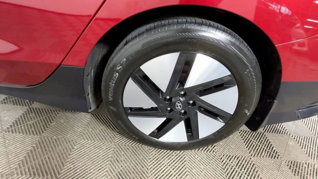 Used 2024 Hyundai Ioniq 6 SE RWD image 23