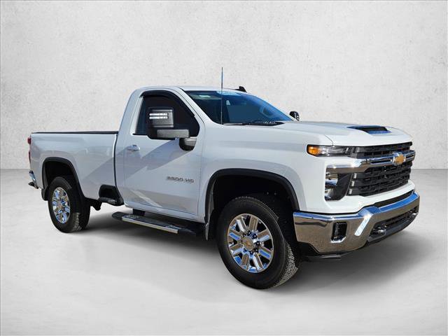 Used 2024 Chevrolet Silverado 2500 LT w/ Convenience Package image 3