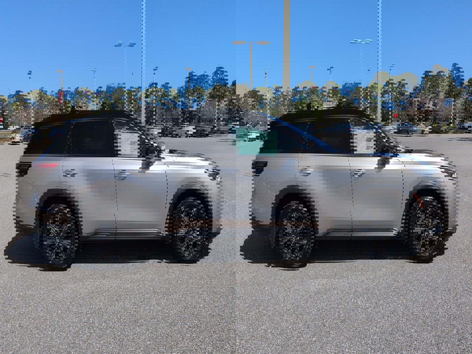 New 2026 INFINITI QX60 Autograph w/ Dark Cargo Package AWD/4WD image 4