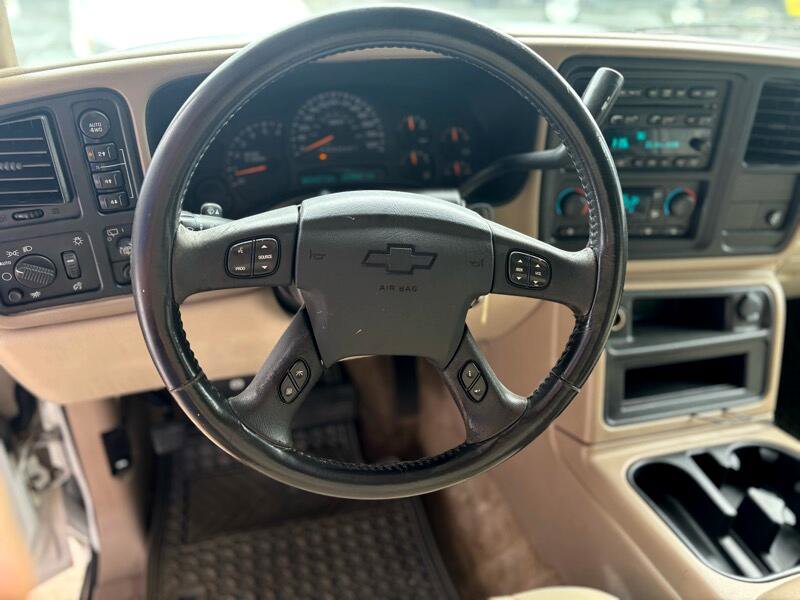 Used 2006 Chevrolet Suburban Z71 w/ Z71 Preferred Equipment Group image 21