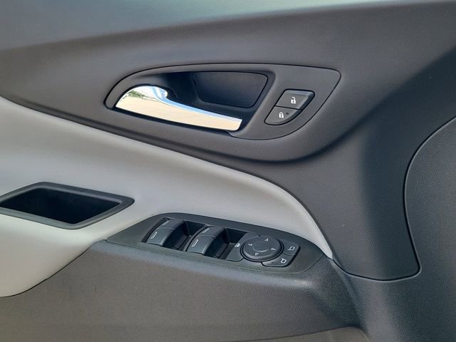 Certified 2023 Chevrolet Equinox LS w/ Driver Confidence II Package image 17