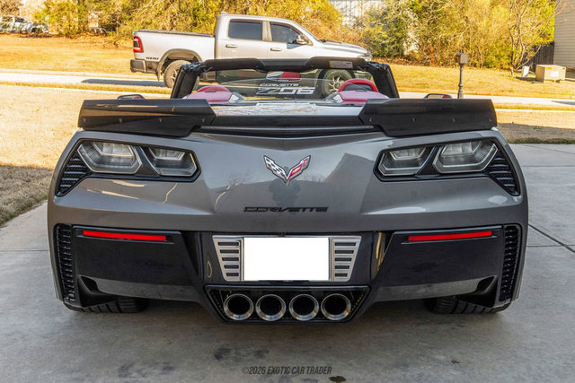 Used 2016 Chevrolet Corvette Z06 w/ 3LZ Preferred Equipment Group image 7