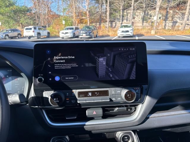 Certified 2024 Toyota Grand Highlander XLE image 18