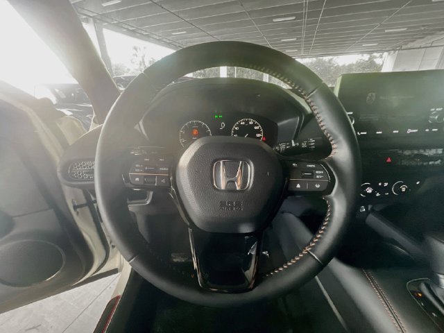 Certified 2025 Honda HR-V Sport image 16