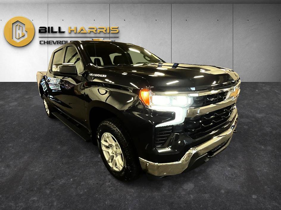 Used 2024 Chevrolet Silverado 1500 LT AWD/4WD image 9