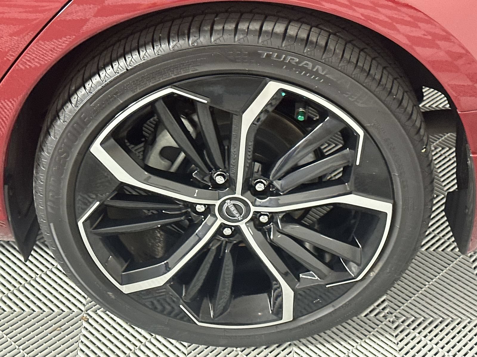 Certified 2024 Nissan Altima 2.5 SR FWD image 10