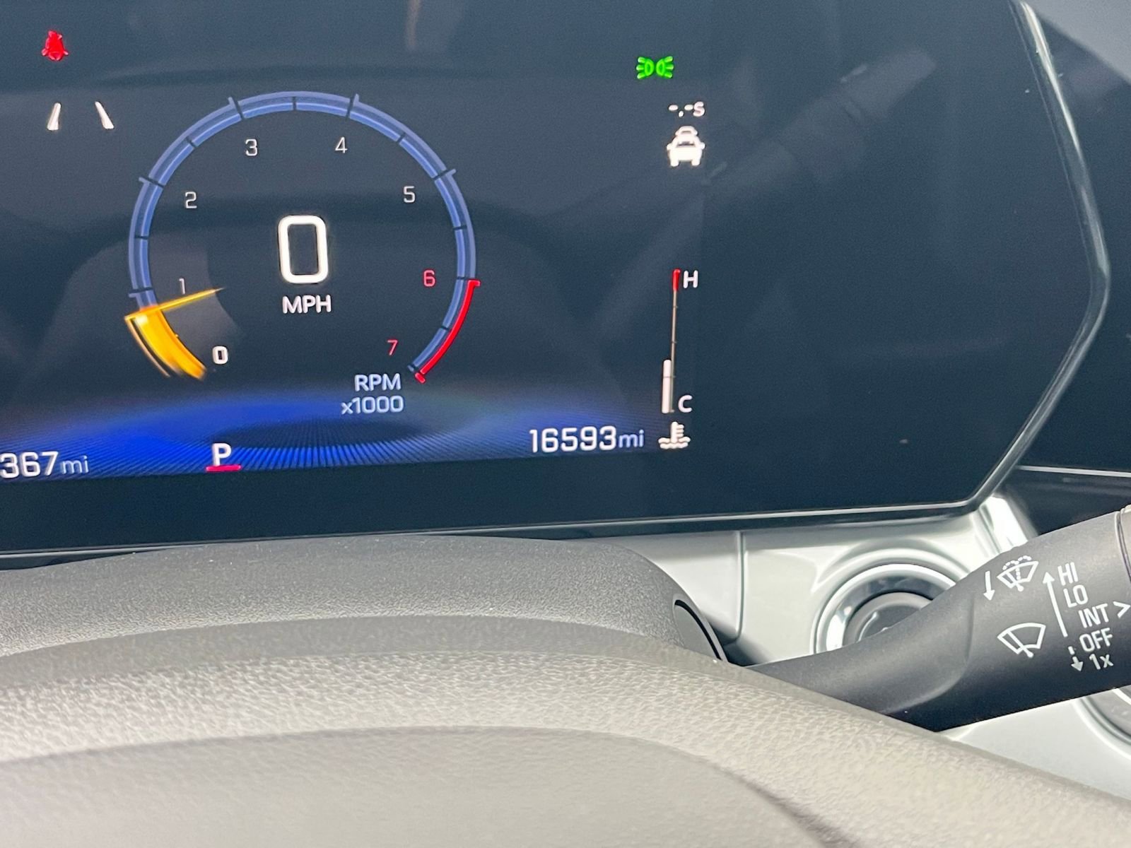 Used 2025 Chevrolet Trax LT image 38