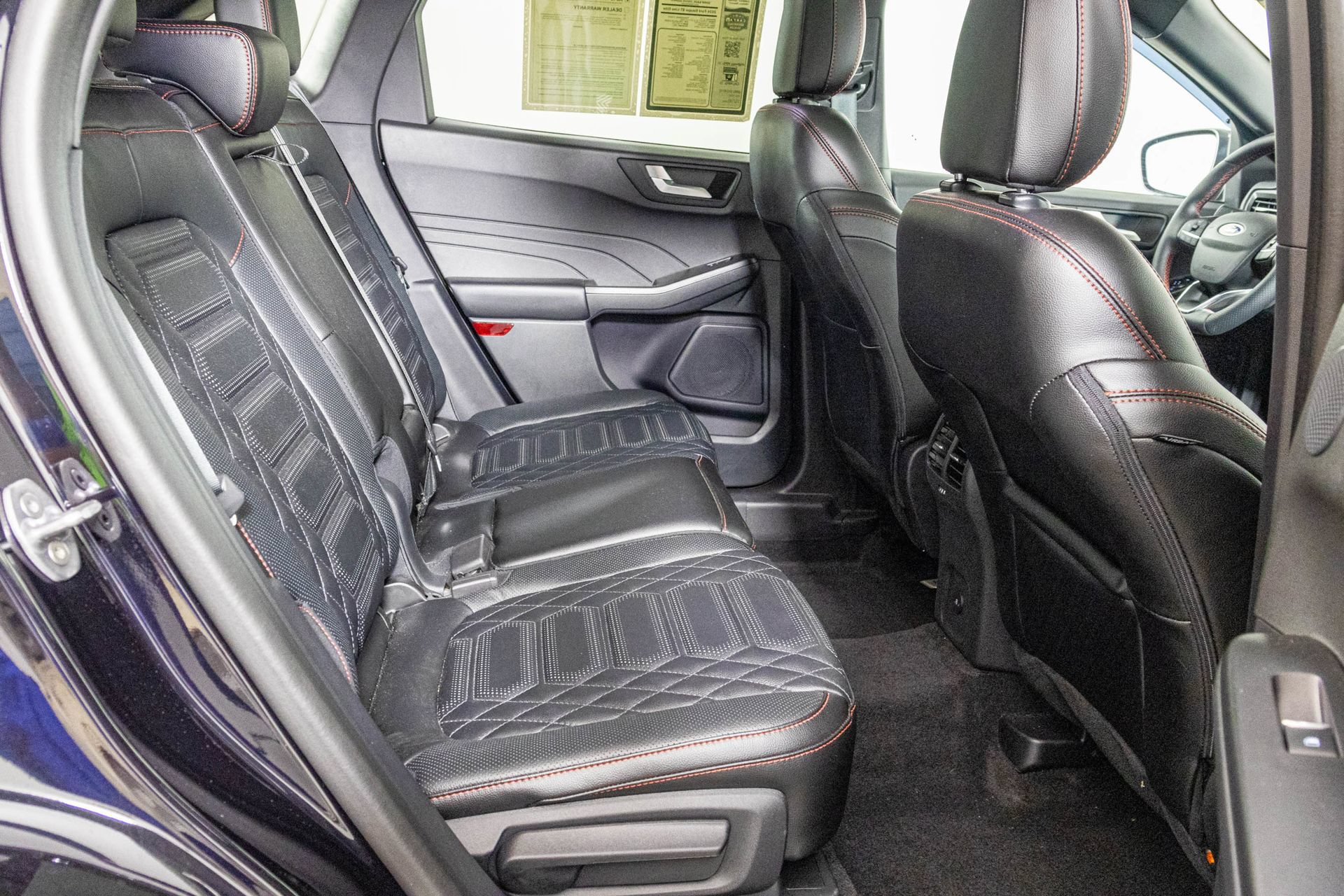 Used 2024 Ford Escape ST-Line Elite w/ Premium Technology Package AWD/4WD image 47