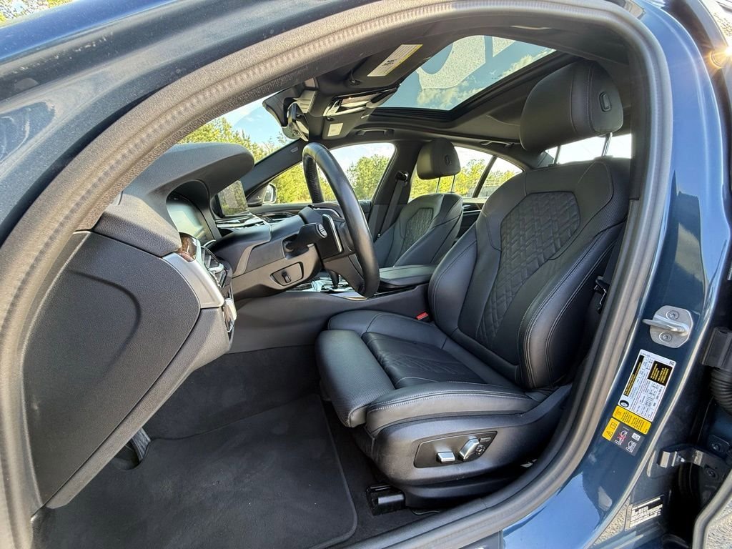 Used 2023 BMW 530e image 20