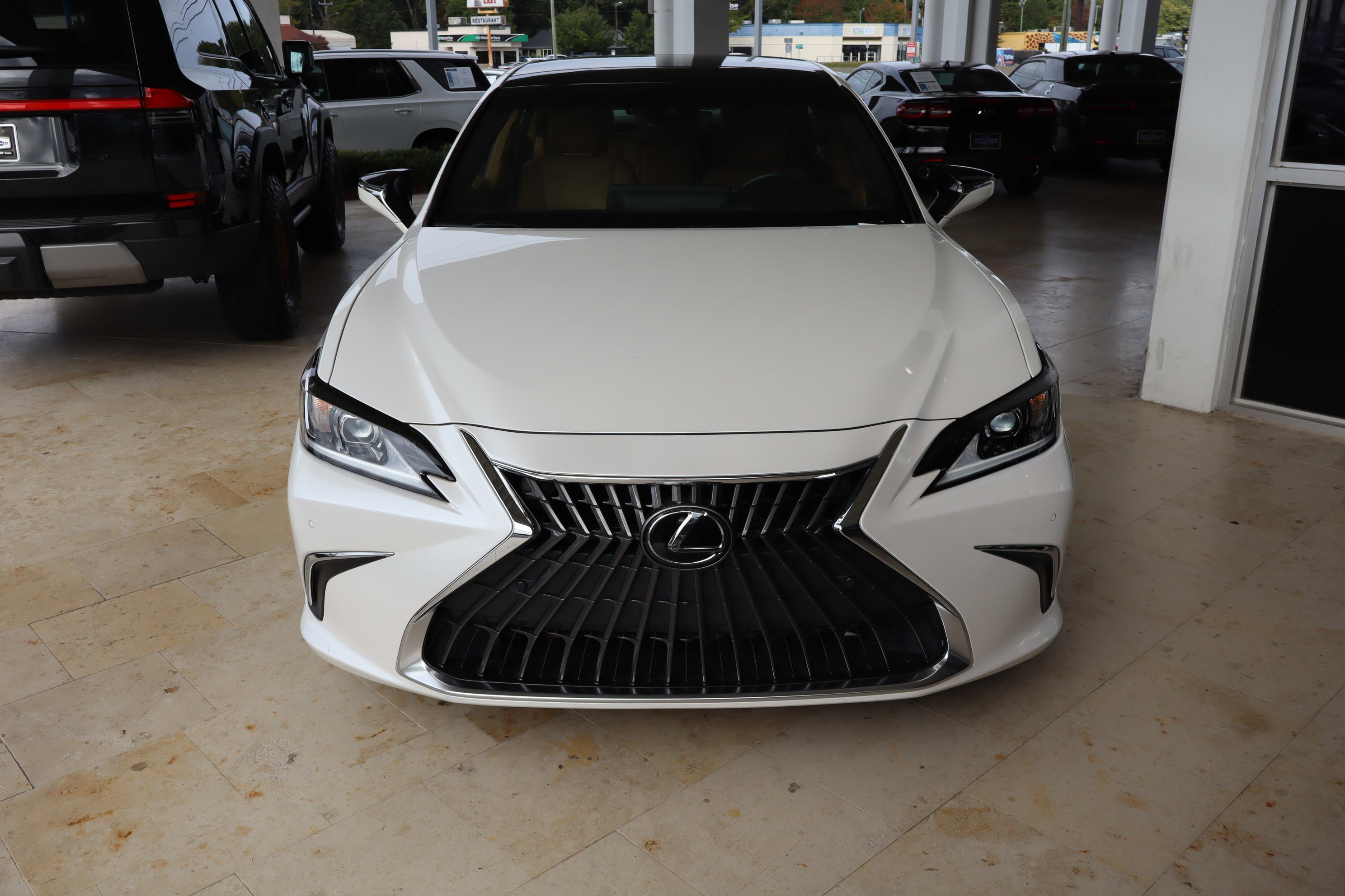 Used 2022 Lexus ES 350 w/ Premium Package image 3