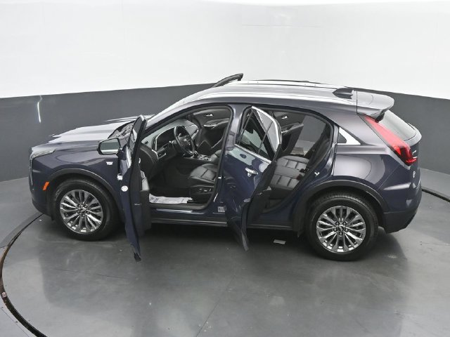 Certified 2025 Cadillac XT4 Premium Luxury FWD image 61