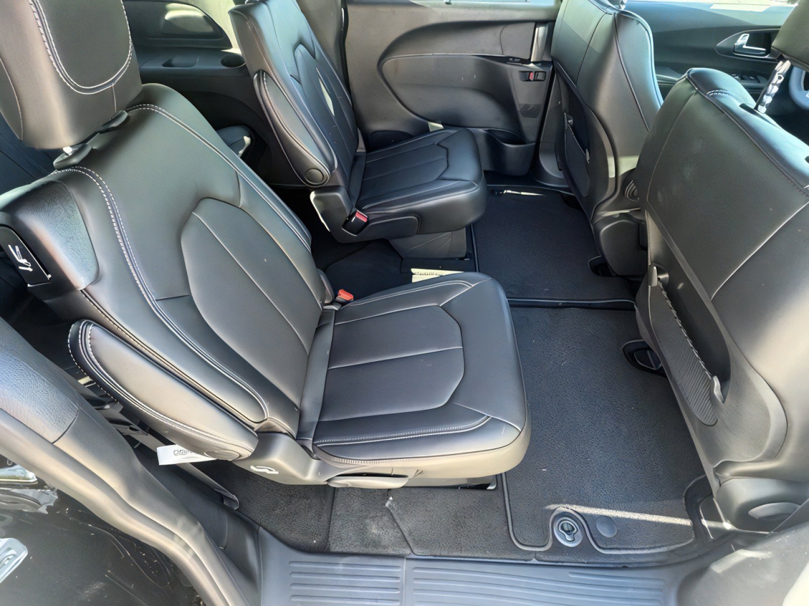 New 2026 Chrysler Voyager LX image 13