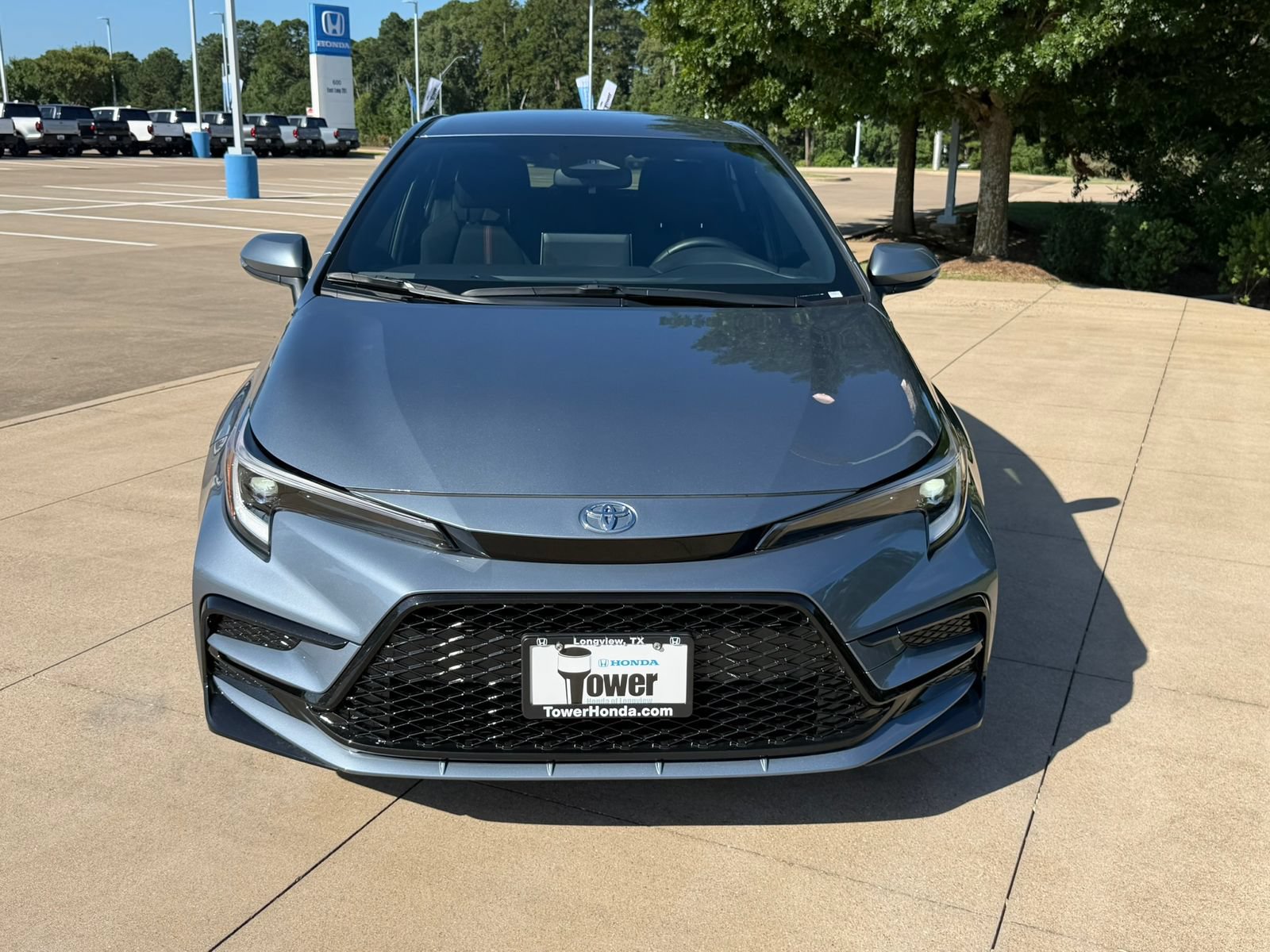 Used 2026 Toyota Corolla SE w/ SE Premium Package FWD image 2