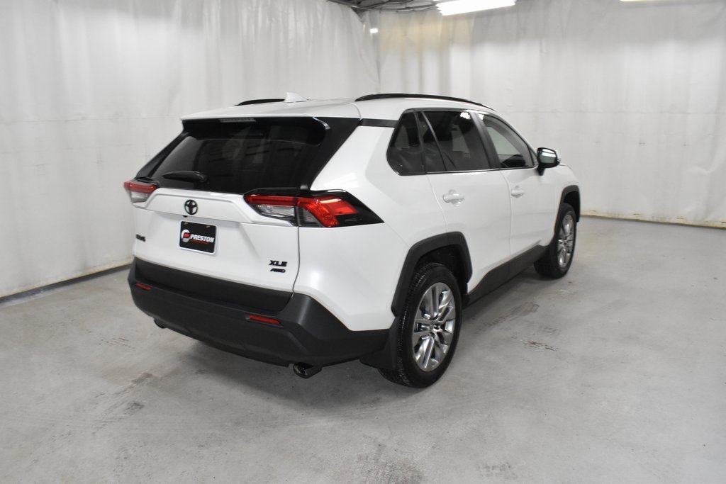 Used 2024 Toyota RAV4 XLE Premium image 5