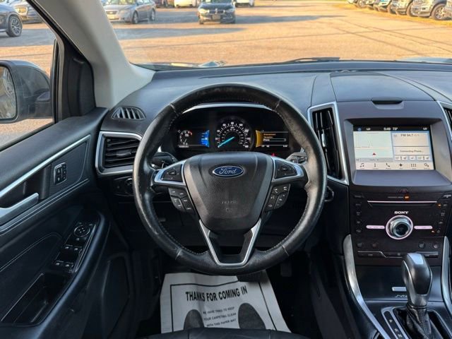 Used 2017 Ford Edge Titanium w/ Equipment Group 301A AWD/4WD image 19