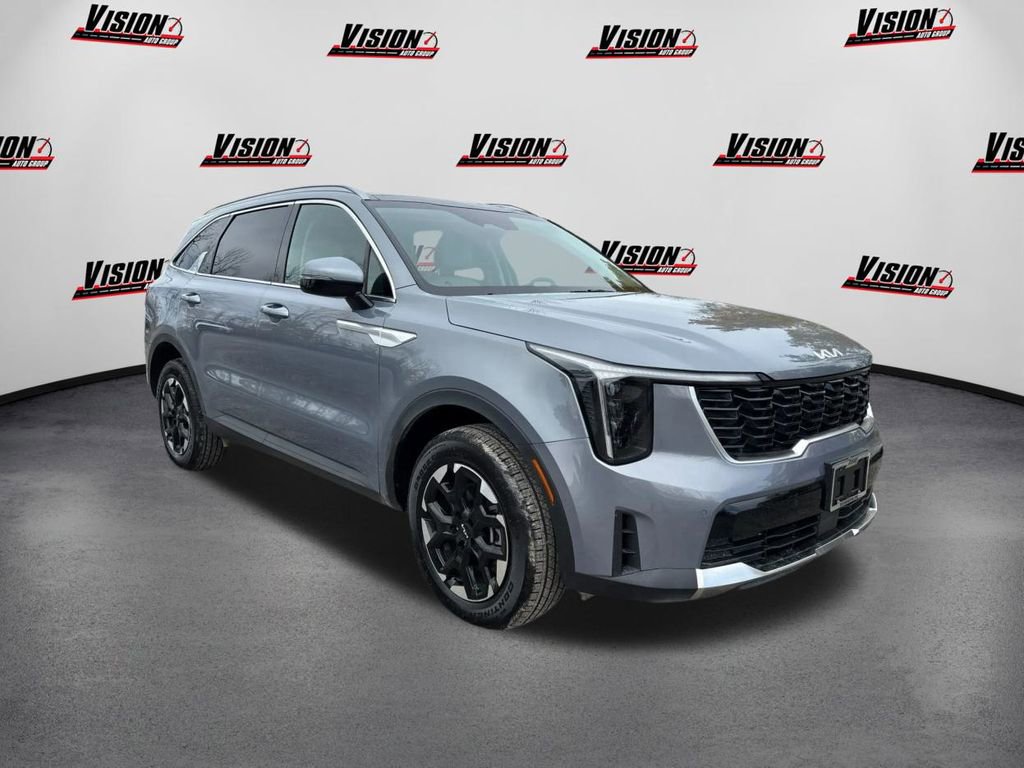 Certified 2025 Kia Sorento S w/ Panoramic Sunroof Package image 3