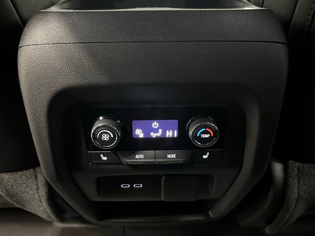 New 2026 Chevrolet Traverse RS w/ LPO, Illumination Package image 36