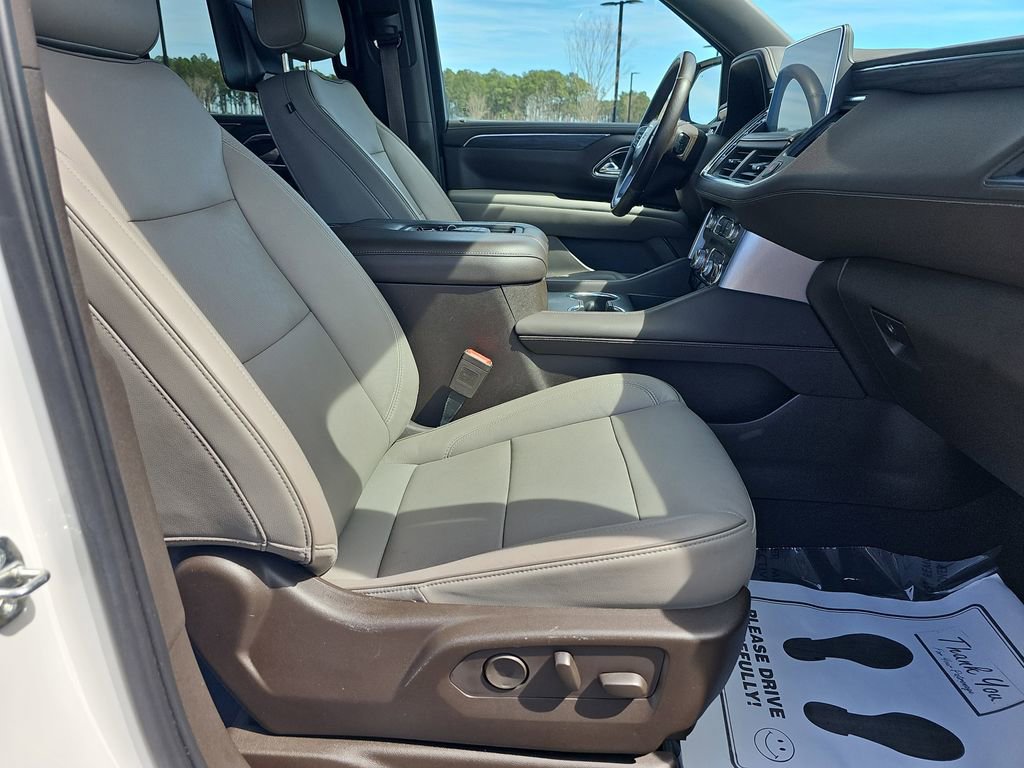 Used 2021 GMC Yukon SLT w/ SLT Luxury Plus Package image 13