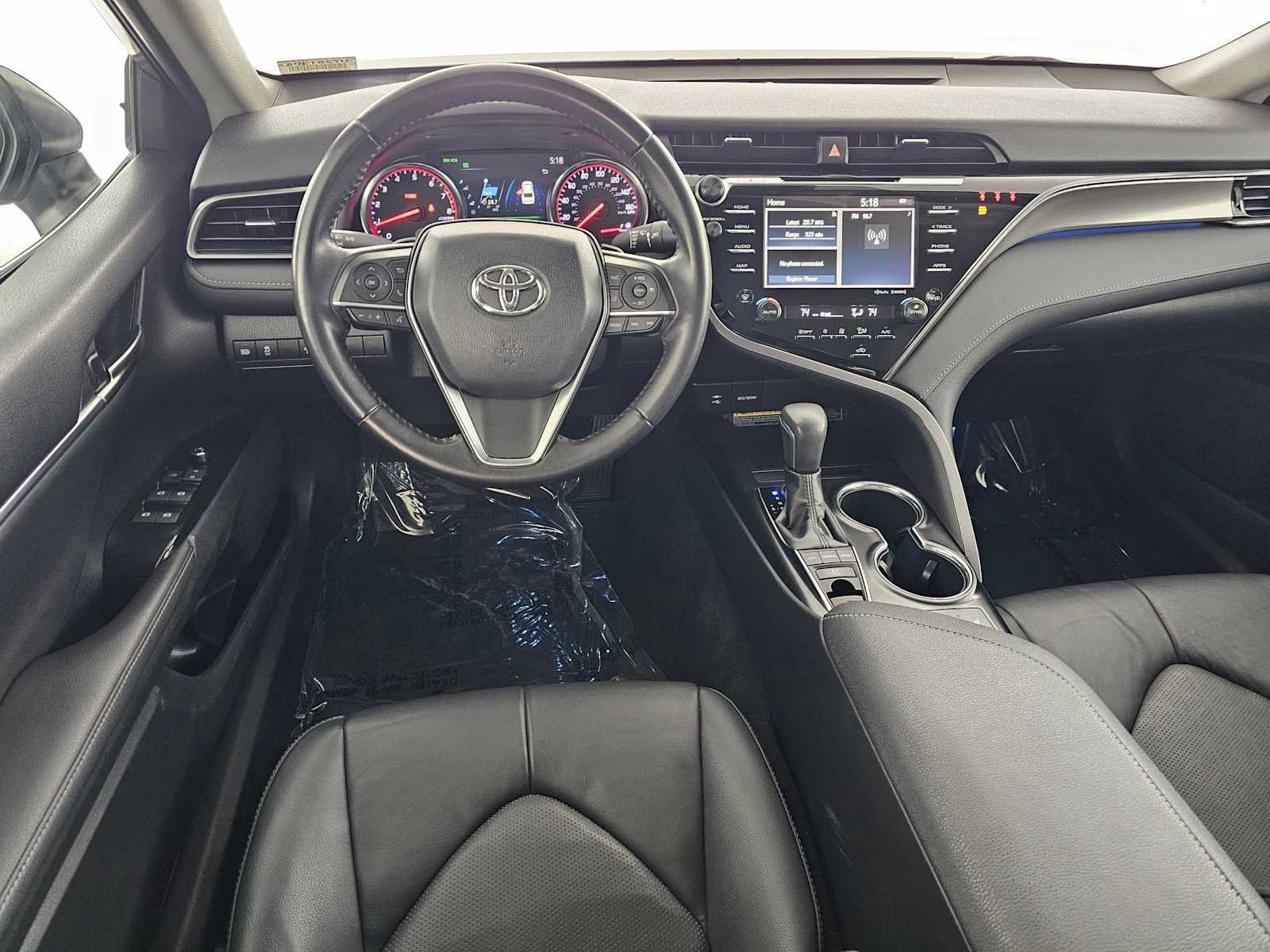 Used 2019 Toyota Camry XSE image 18