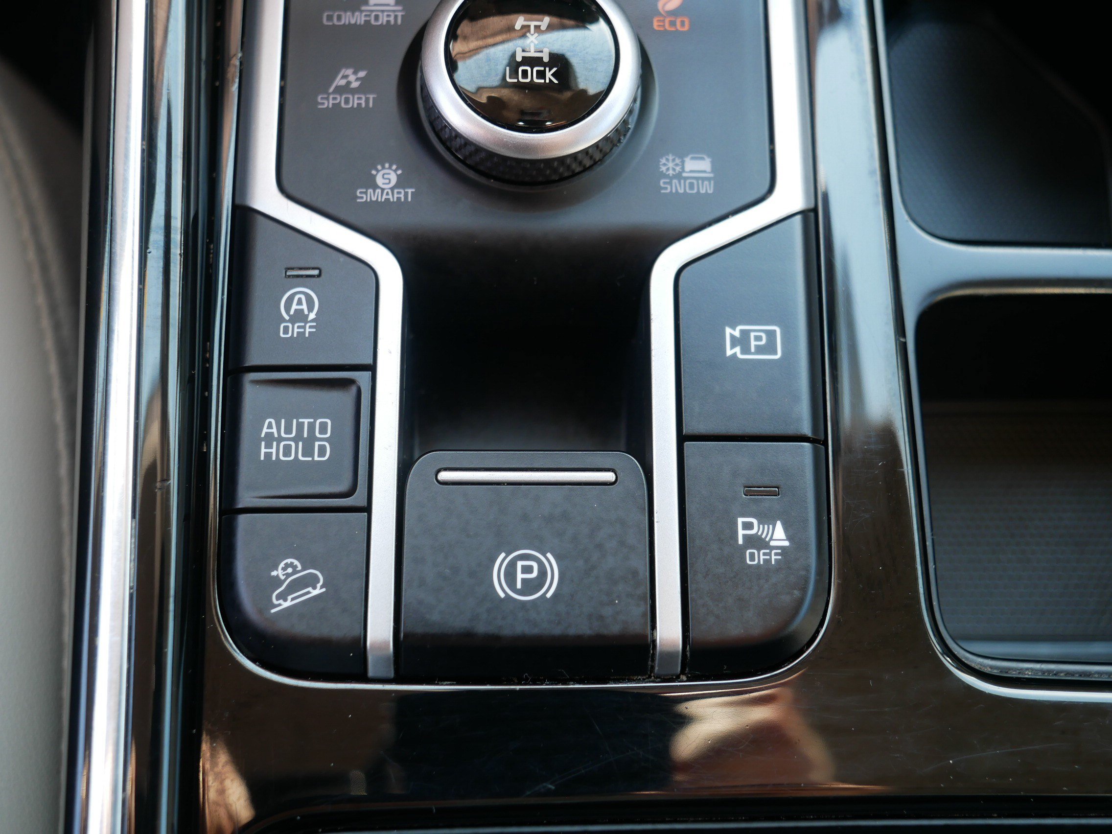 Certified 2023 Kia Sorento SX AWD/4WD image 31