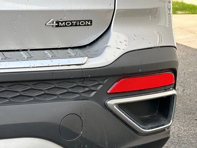 Certified 2023 Volkswagen Taos SE w/ Panoramic Sunroof Package image 14