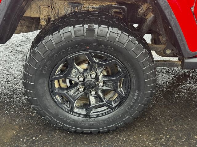 Certified 2022 Jeep Gladiator Willys image 12