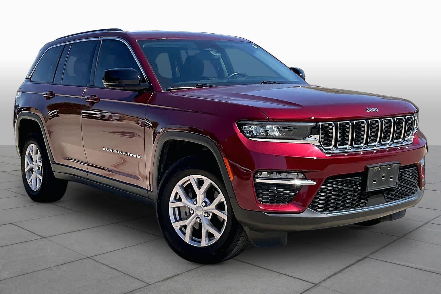 Used 2022 Jeep Grand Cherokee Limited RWD image 3