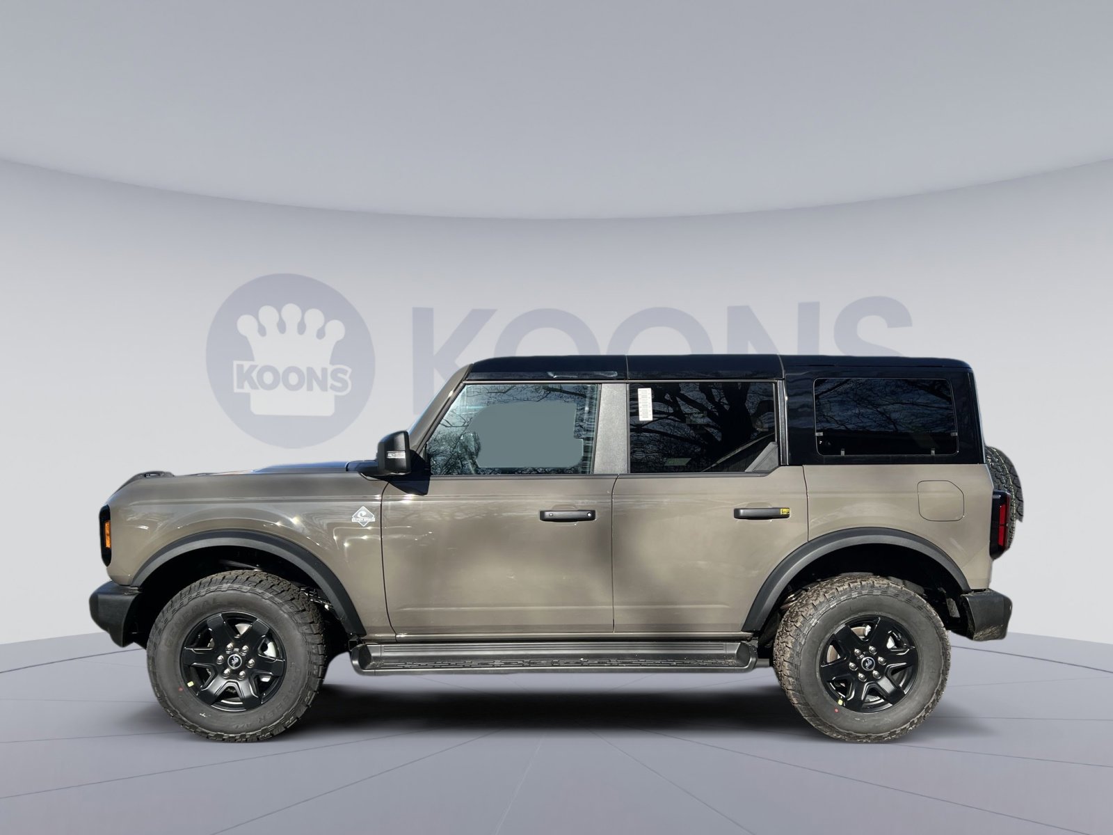 New 2025 Ford Bronco Outer Banks image 2