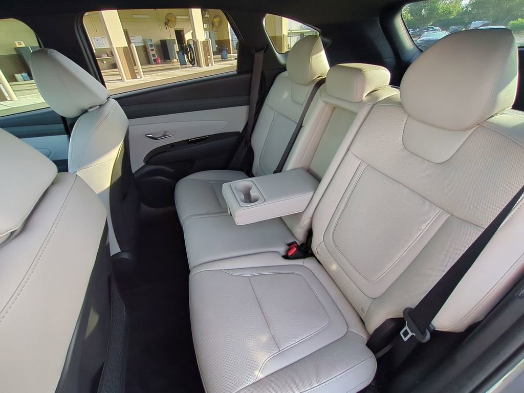 Certified 2025 Hyundai Tucson Limited image 13