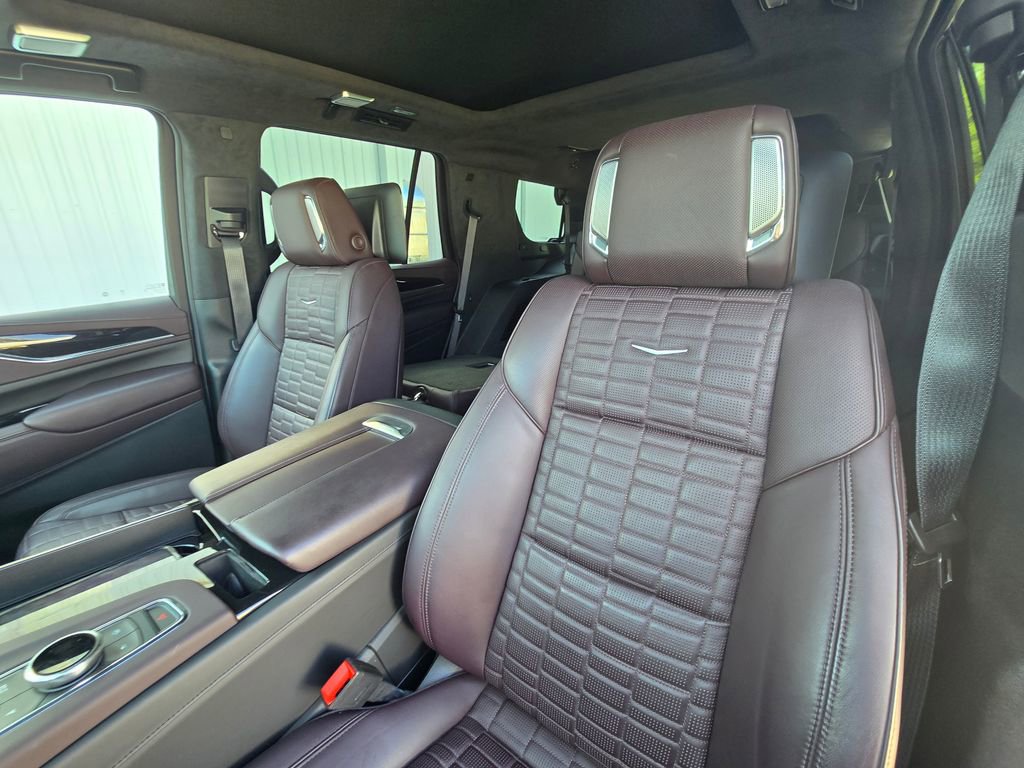 Used 2024 Cadillac Escalade Sport Platinum AWD/4WD image 11