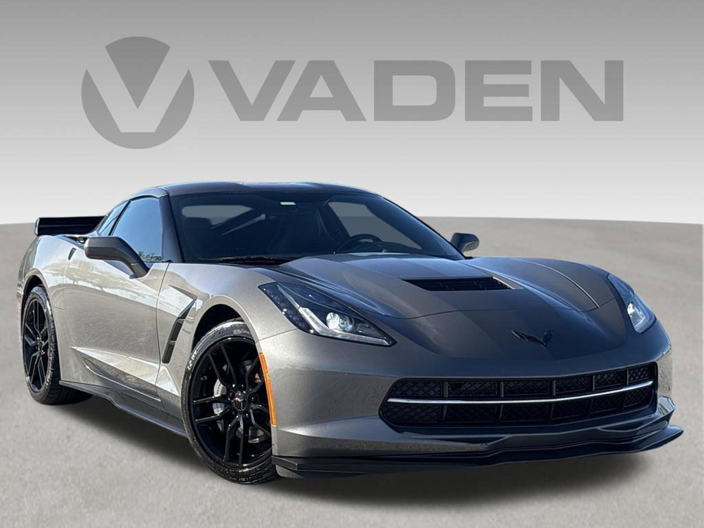Used 2015 Chevrolet Corvette Stingray Coupe RWD image 3