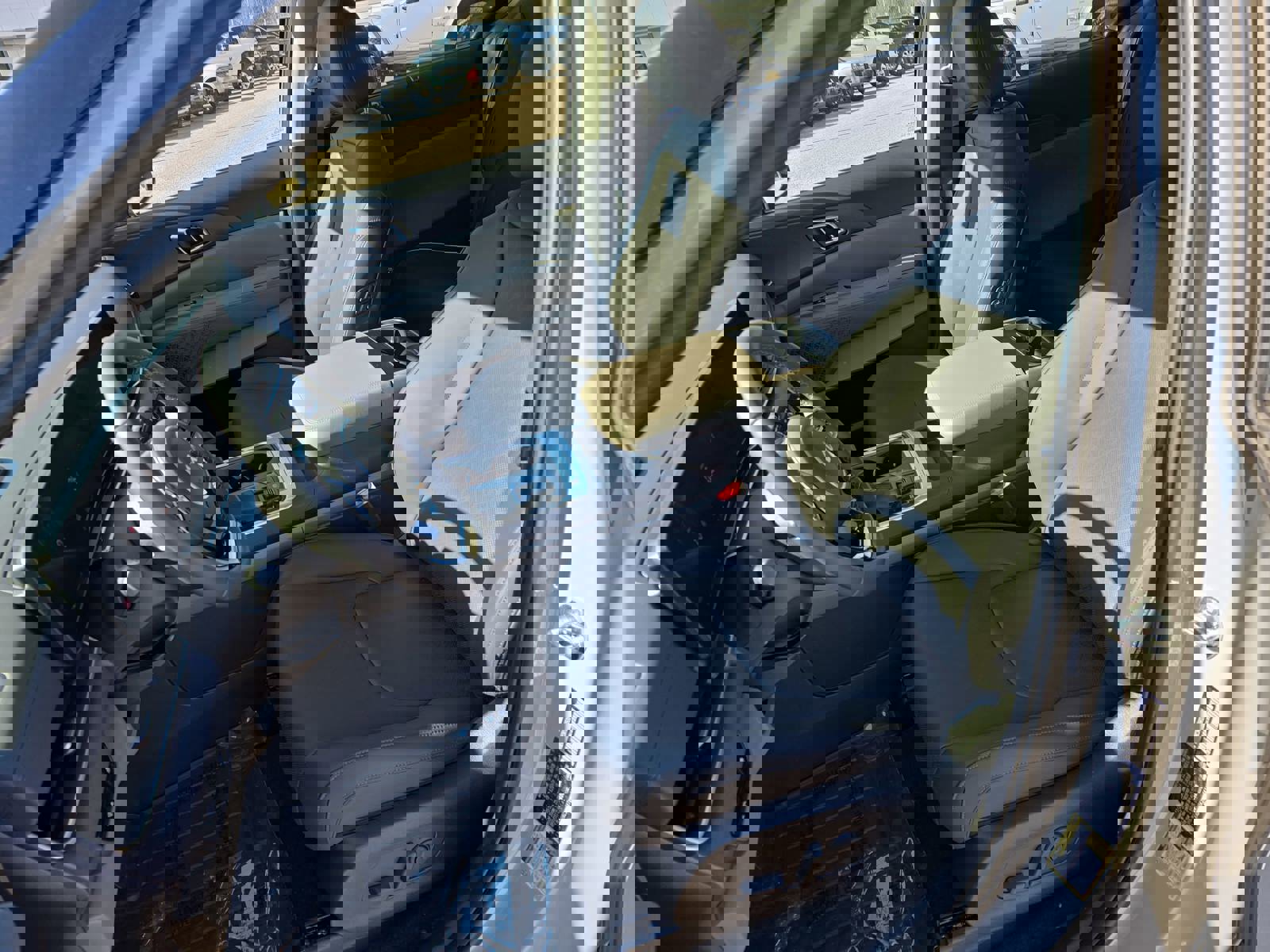 New 2026 Kia Carnival EX image 17