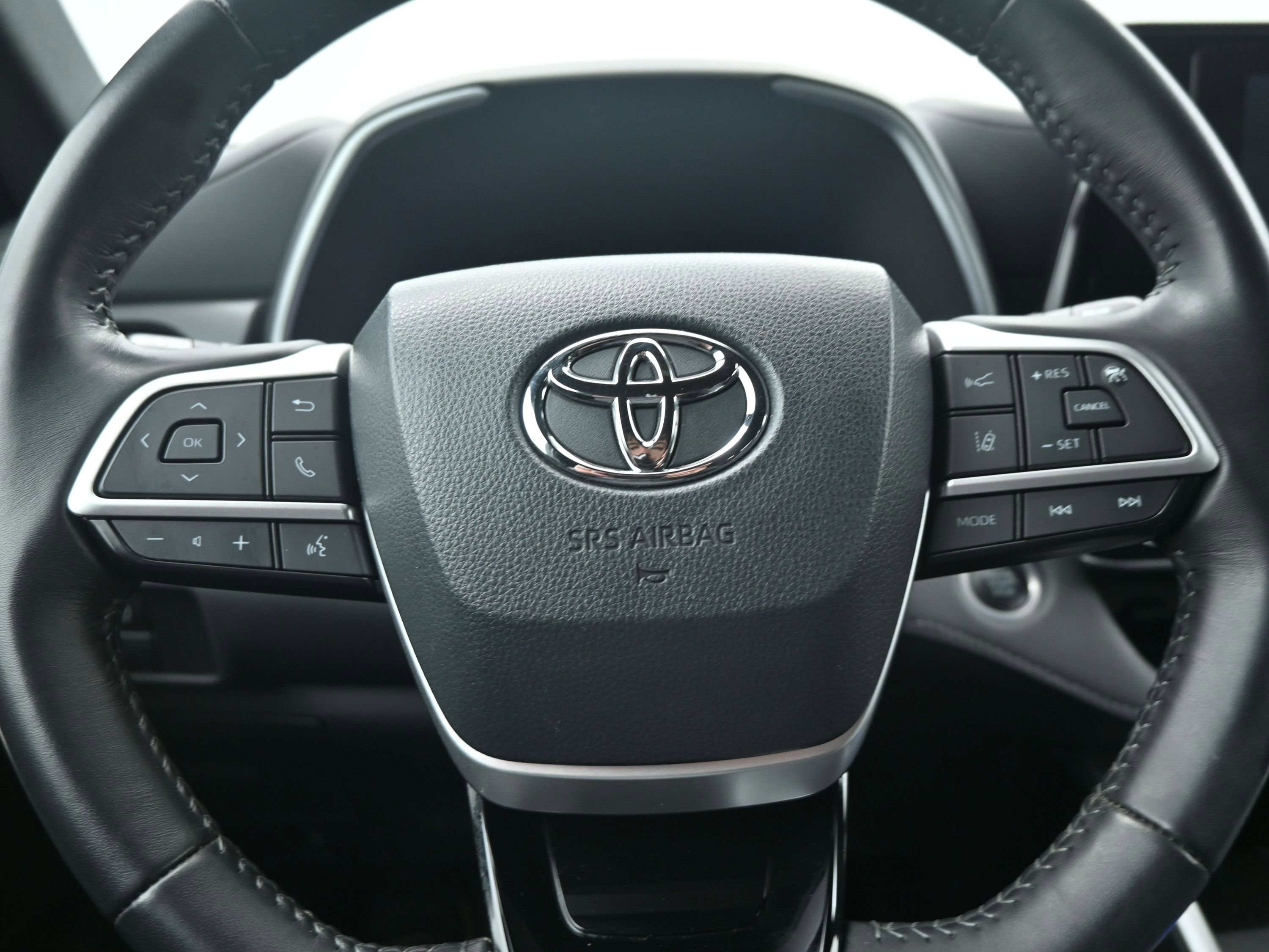 Used 2024 Toyota Highlander XSE image 10