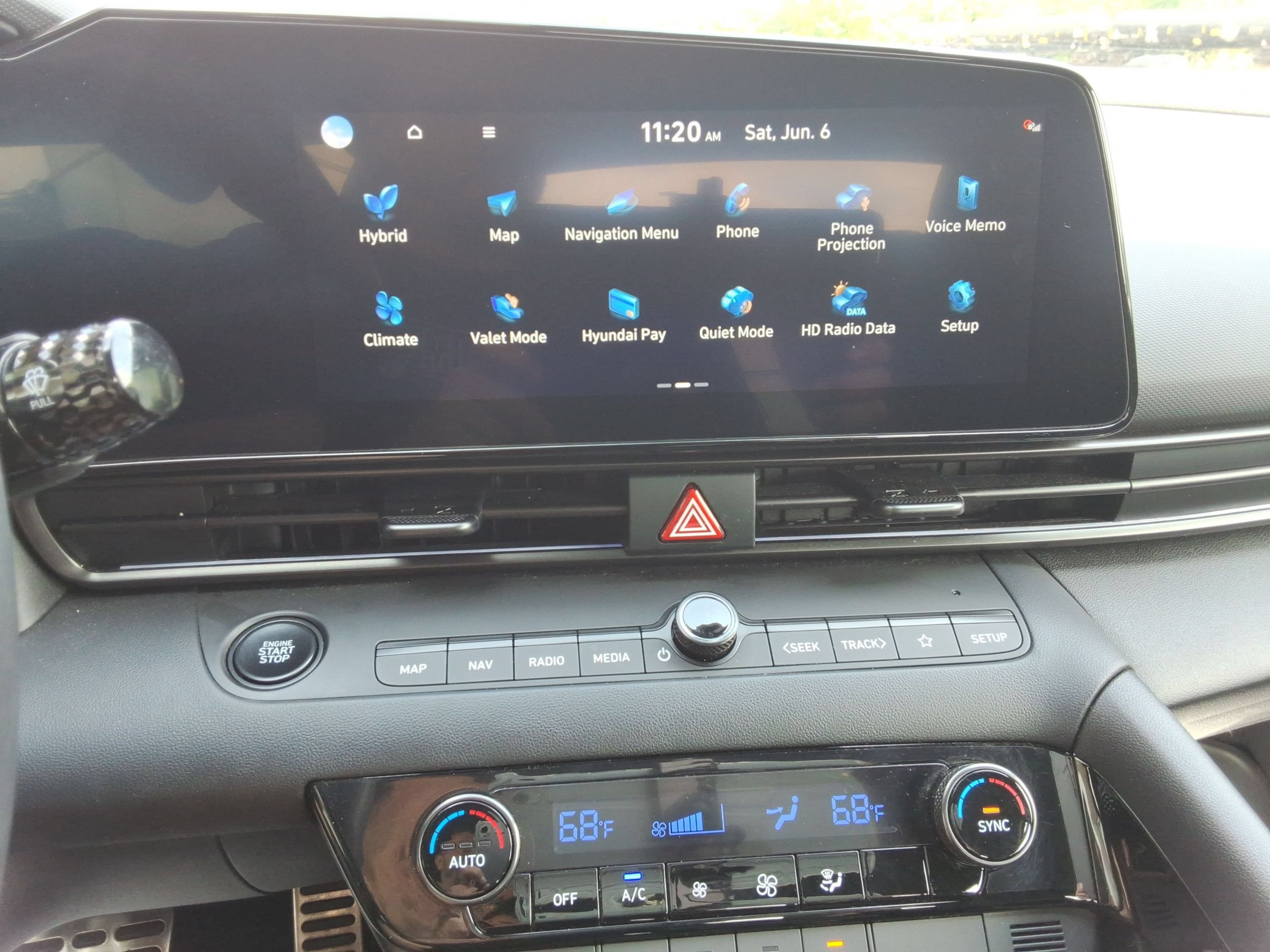 Used 2025 Hyundai Elantra SEL FWD image 15