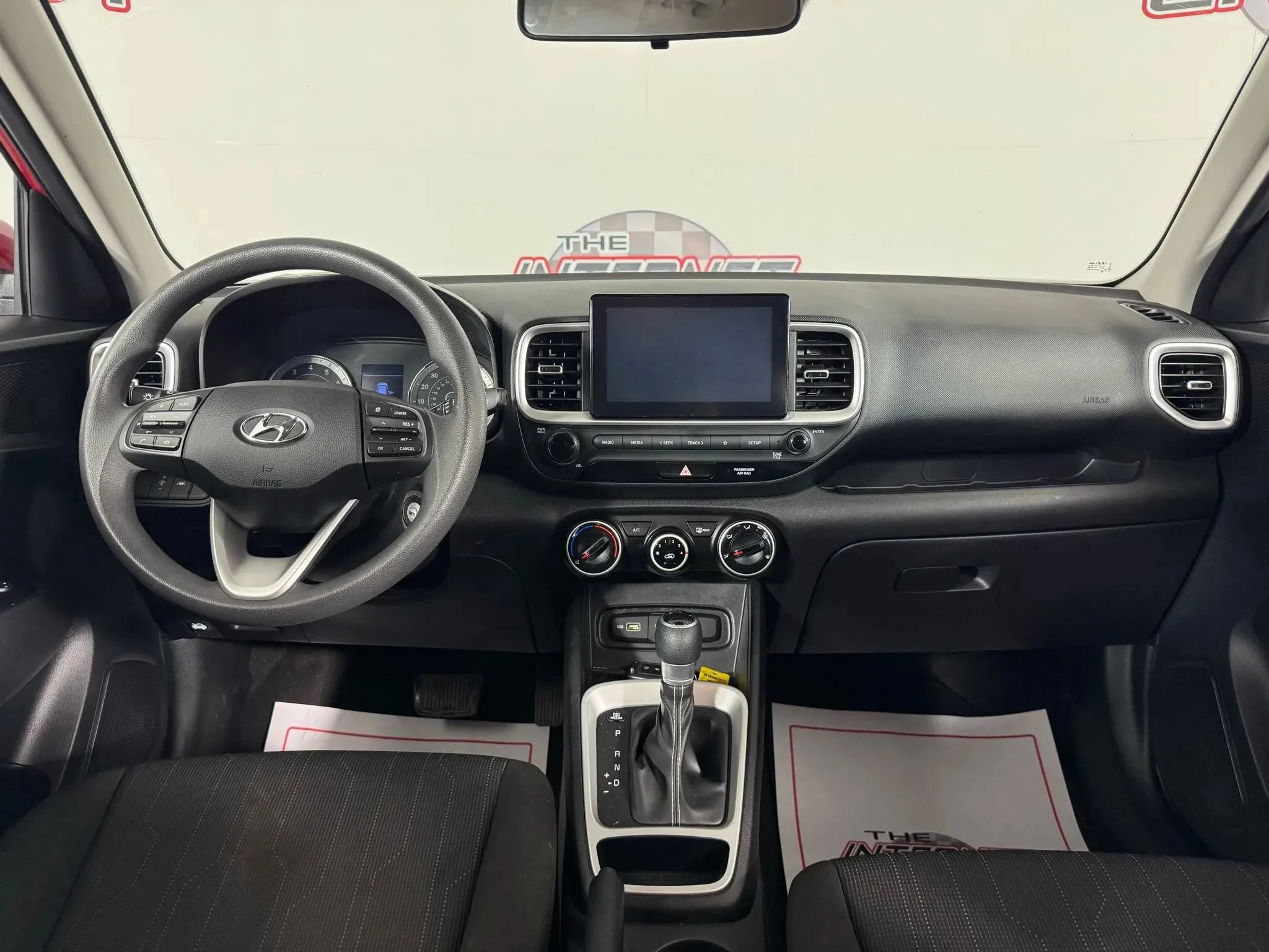 Used 2022 Hyundai Venue SE w/ Cargo Package FWD image 21