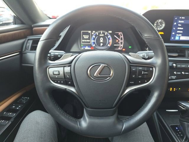 Used 2023 Lexus ES 350 w/ Premium Package image 16