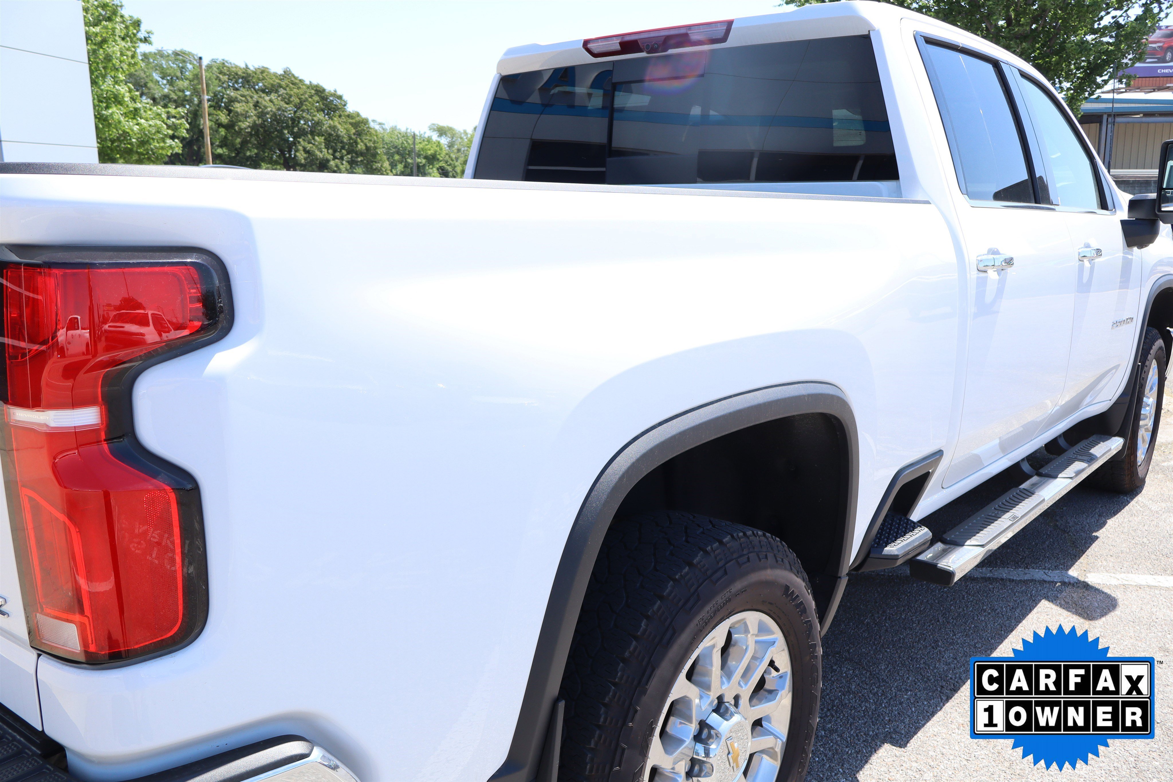 Used 2025 Chevrolet Silverado 2500 LTZ w/ LTZ Premium Package AWD/4WD image 7