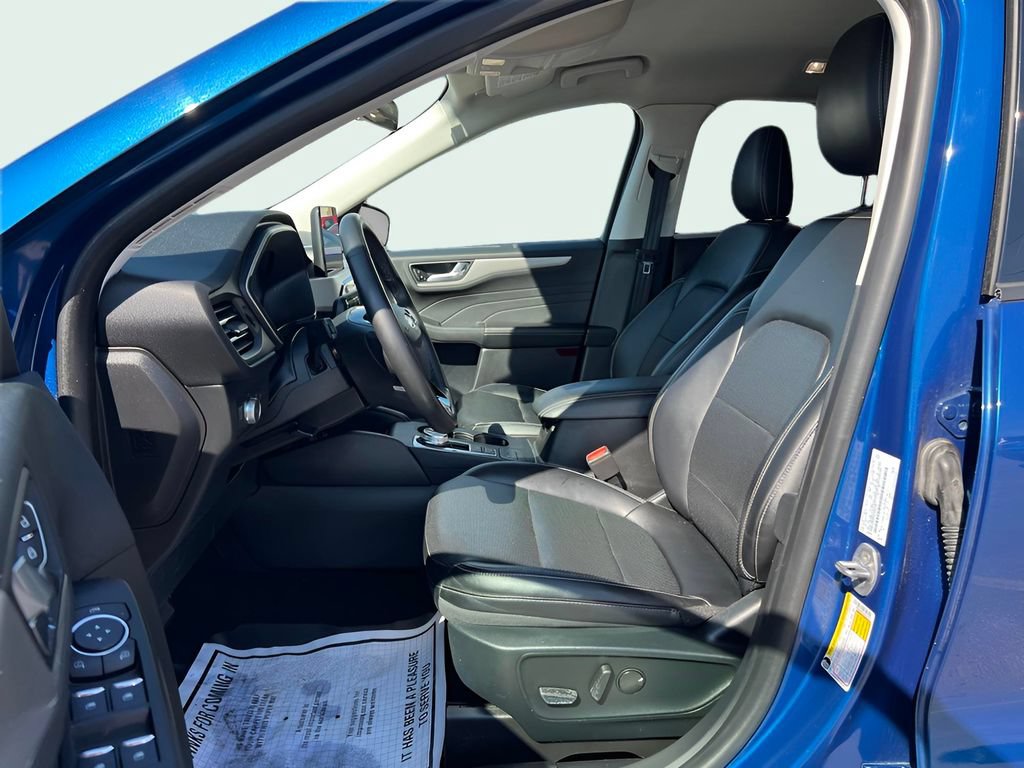 Used 2022 Ford Escape SEL AWD/4WD image 9