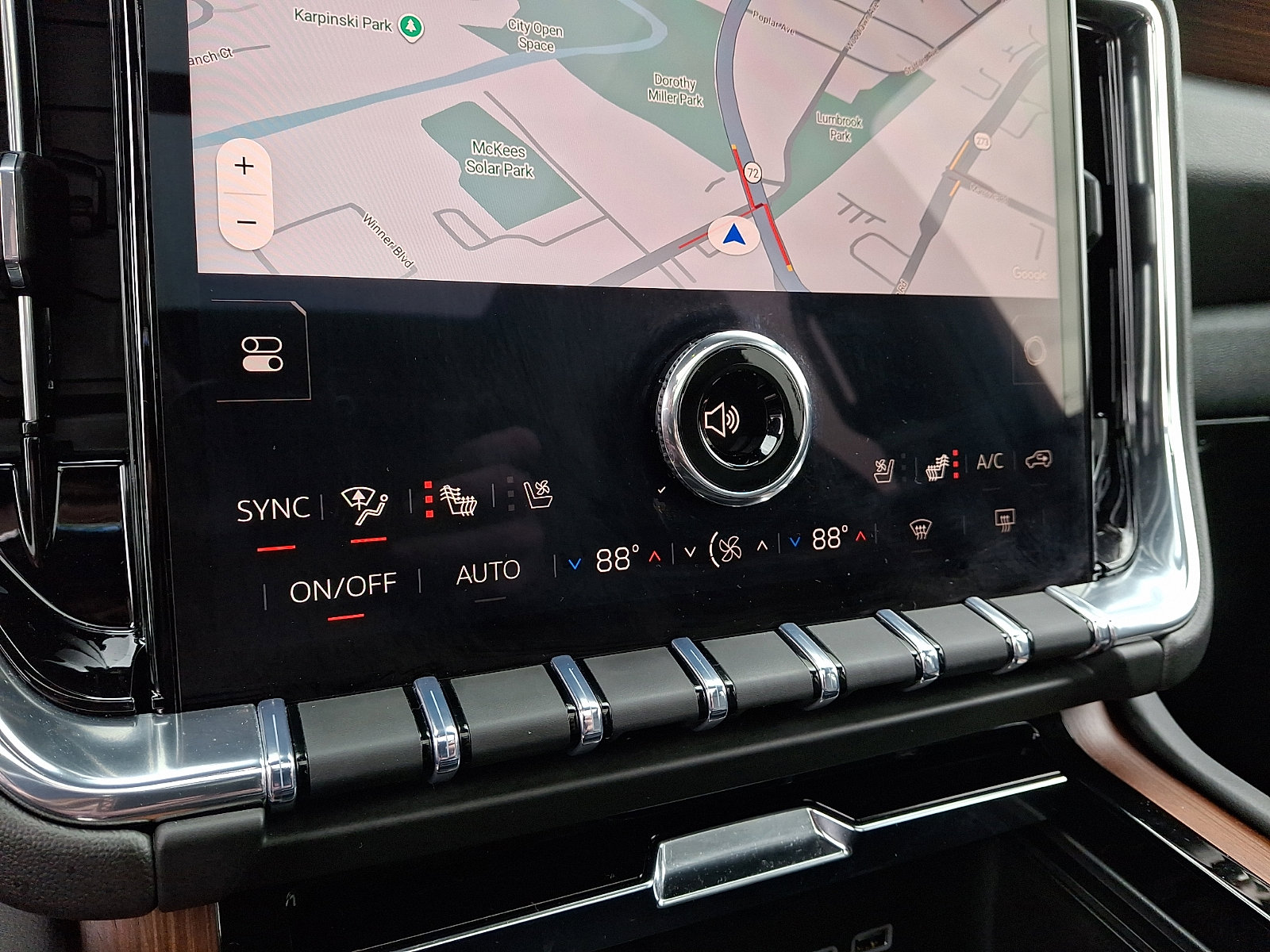 Used 2026 GMC Yukon XL Denali w/ Advanced Technology Package image 17