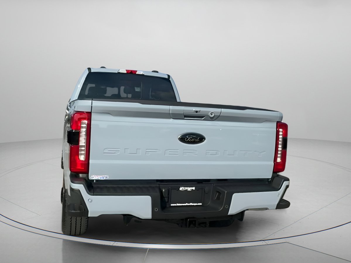 New 2026 Ford F350 Lariat w/ Black Appearance Package image 25