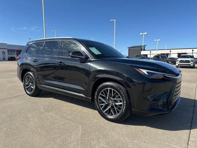 Used 2025 Lexus TX 350 AWD w/ Technology Package image 2