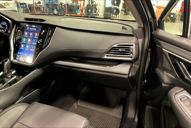 Used 2025 Subaru Outback Limited image 16