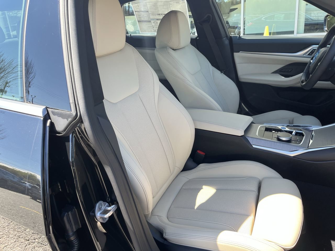 Used 2026 BMW i4 eDrive40 w/ Premium Package image 37