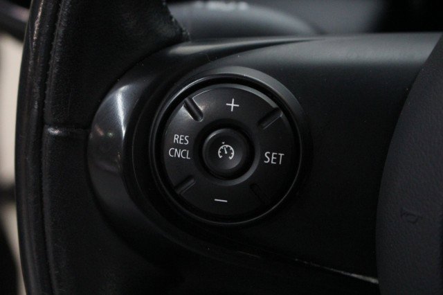 Used 2021 MINI Cooper 4-Door Hardtop w/ Storage Package image 11