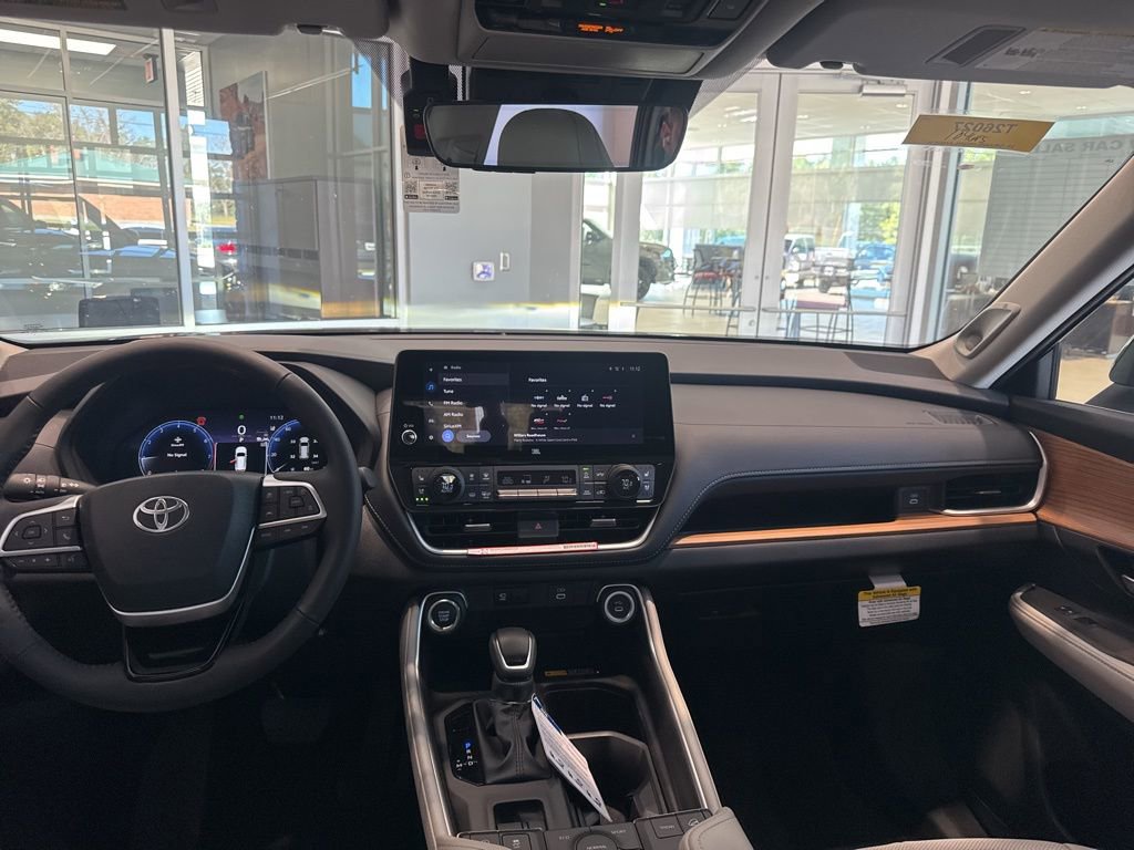 New 2026 Toyota Grand Highlander Limited image 18