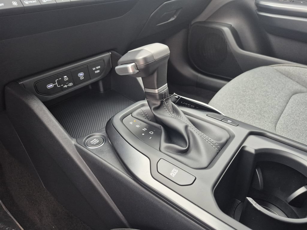 New 2026 Kia K4 FWD image 9