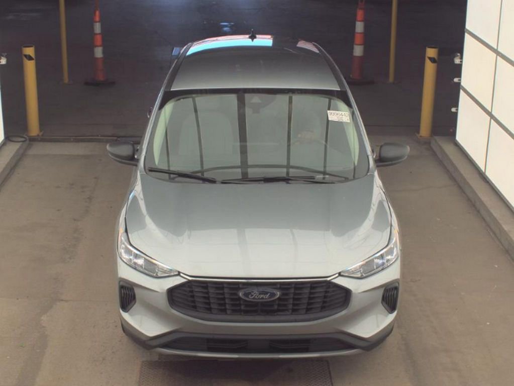 Used 2023 Ford Escape Active w/ Tech Pack #1 FWD image 2