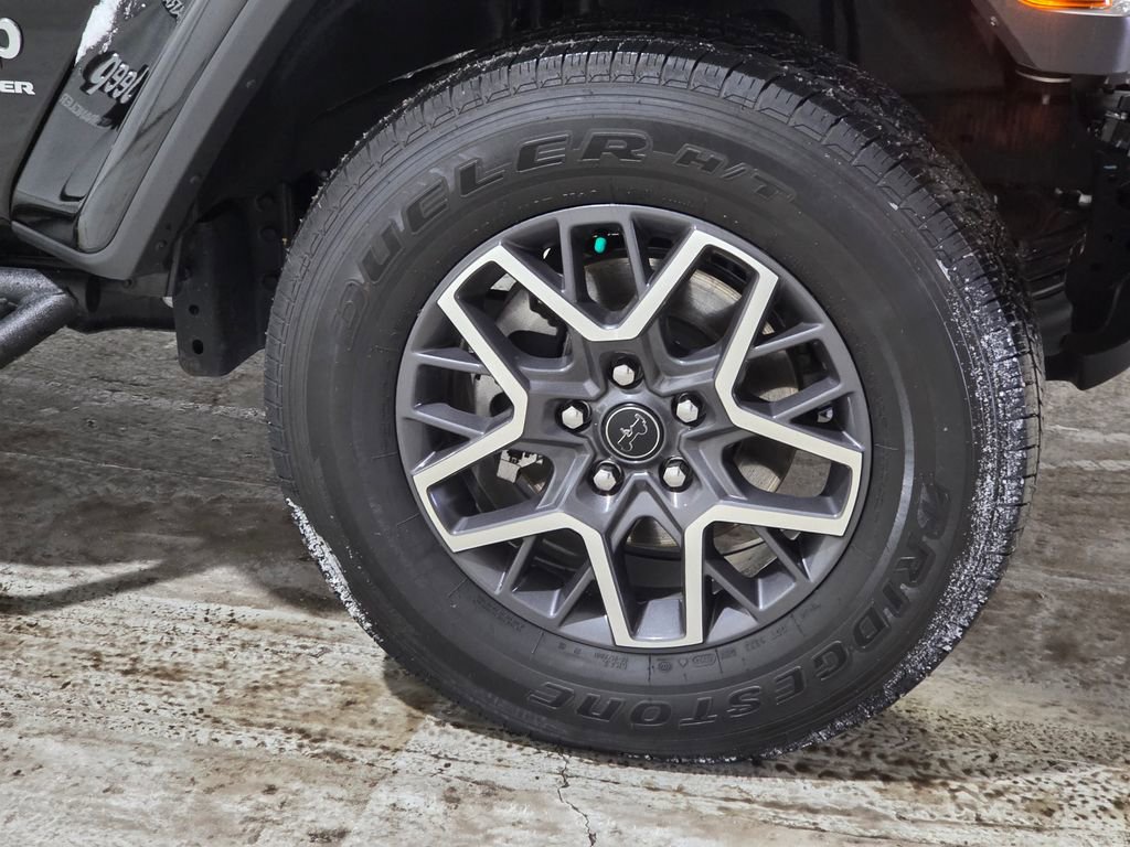 Used 2024 Jeep Wrangler Sahara image 15