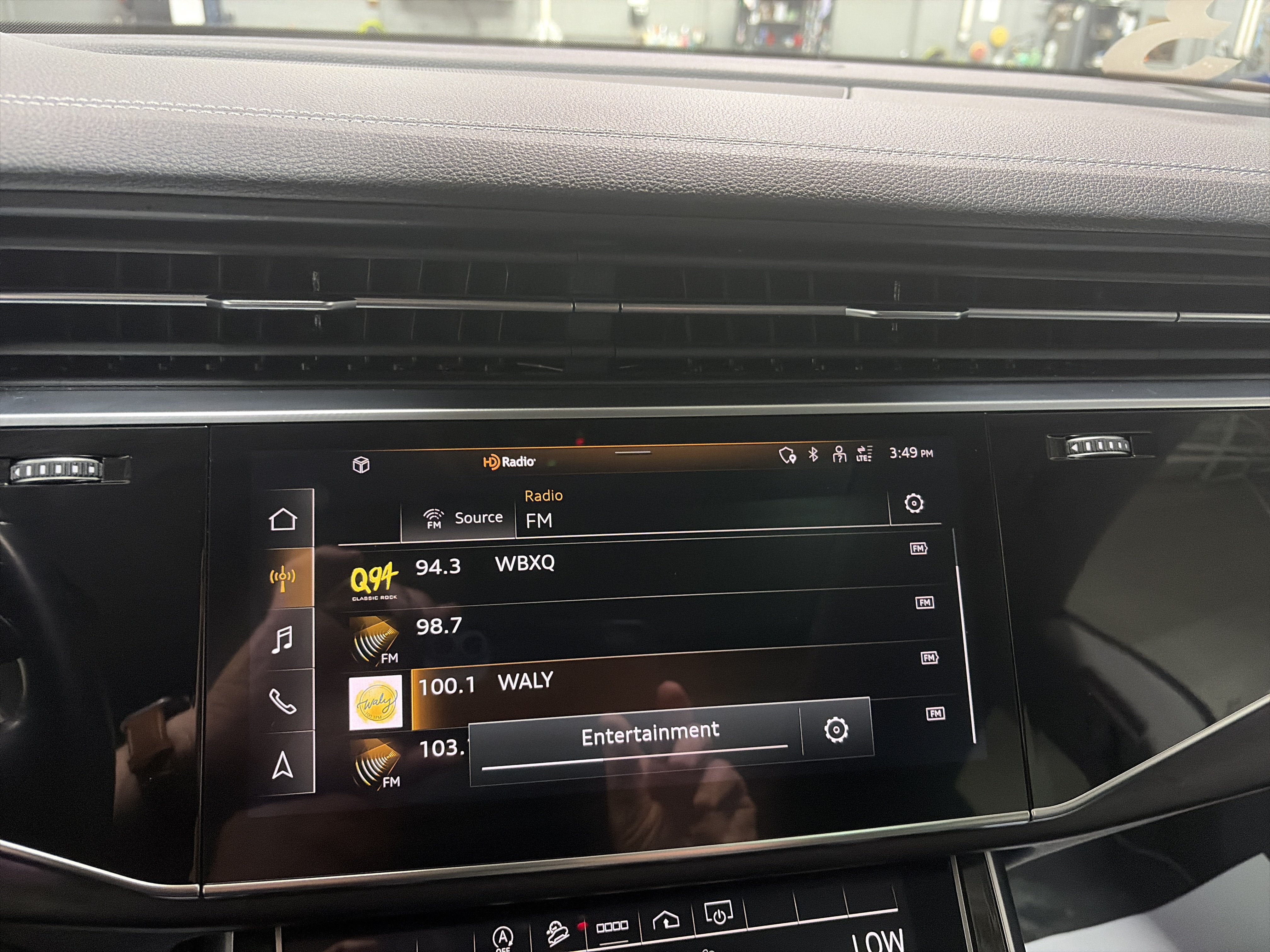 Certified 2023 Audi Q8 Premium Plus AWD/4WD image 19